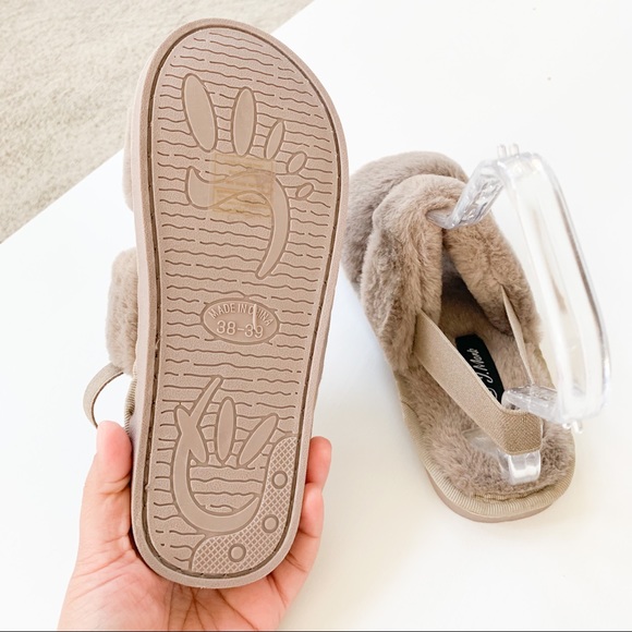 J. Mark Taupe Fluffy Slippers Mellow-07 - Picture 6 of 7
